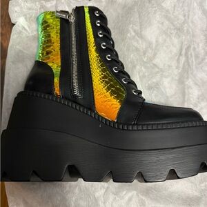 Cape Robbin Black and Gold Platform Boots